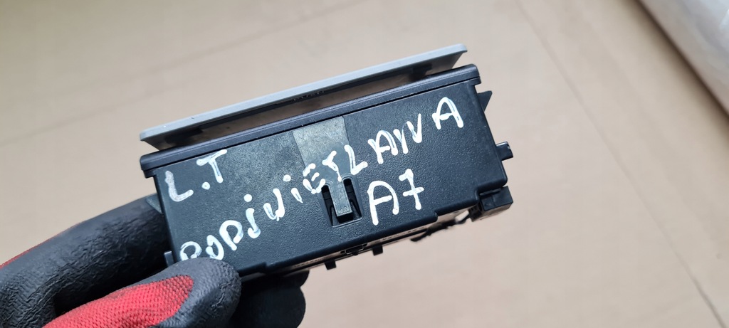 фото №5, A7 4g пепельница дверь правый задняя правая 4g8857406a серая a6 c7 4g