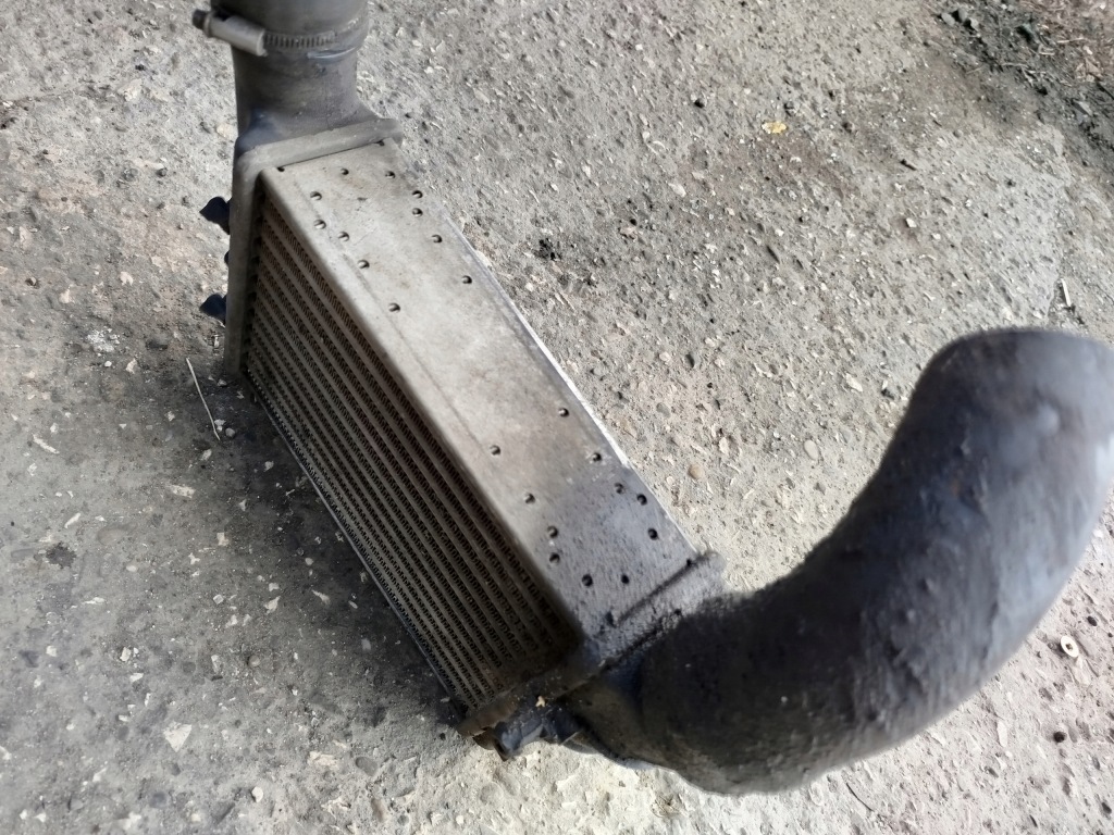 Інтеркулер audi a4 b5 fl 058145805a Зі Шроту