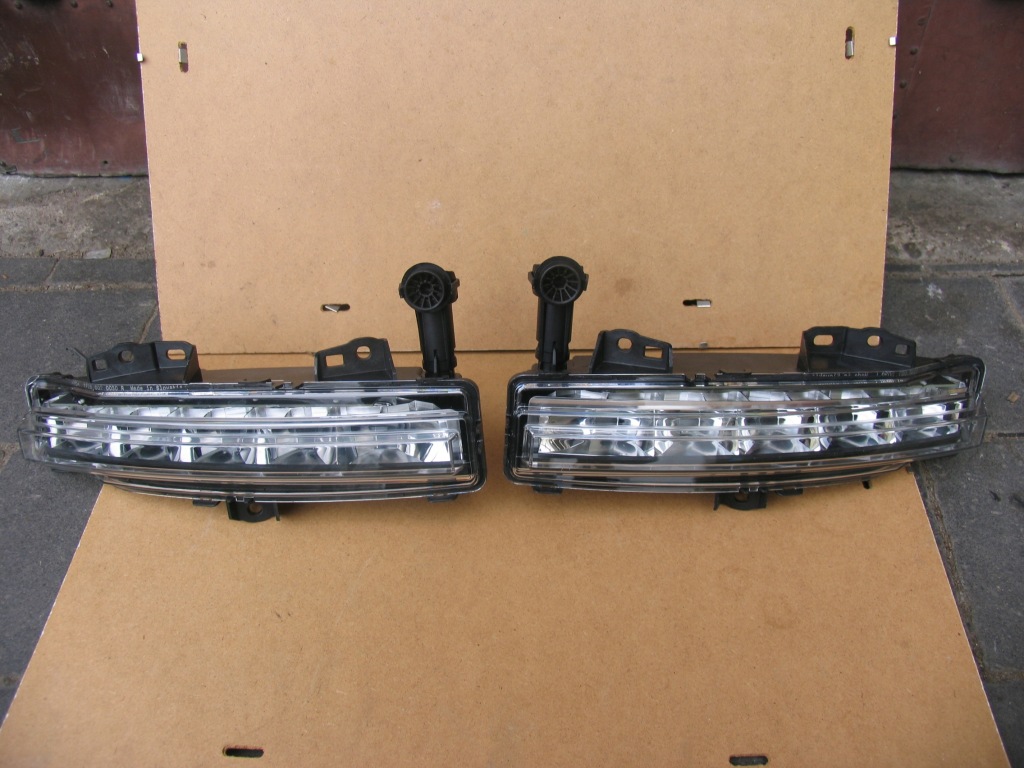 Купити Range rover l460 правий лівий протитуманна фара m8e2 15200