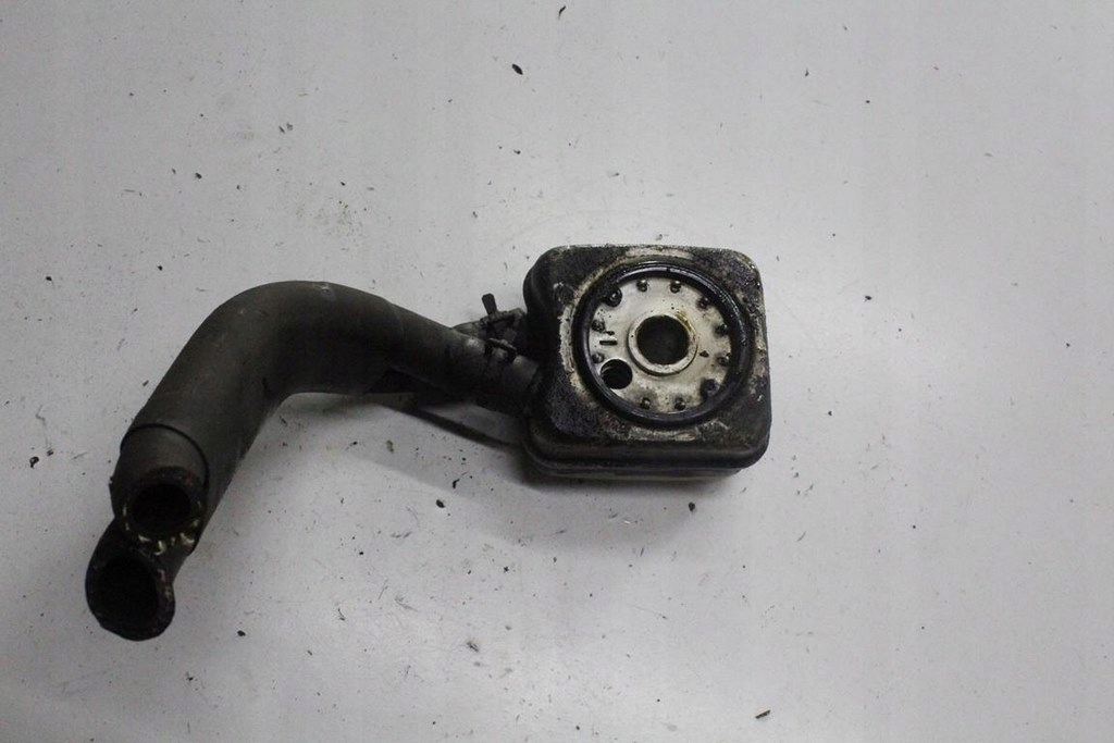 фото №1, Vw new beetle 01 1.6 основание фильтра масла