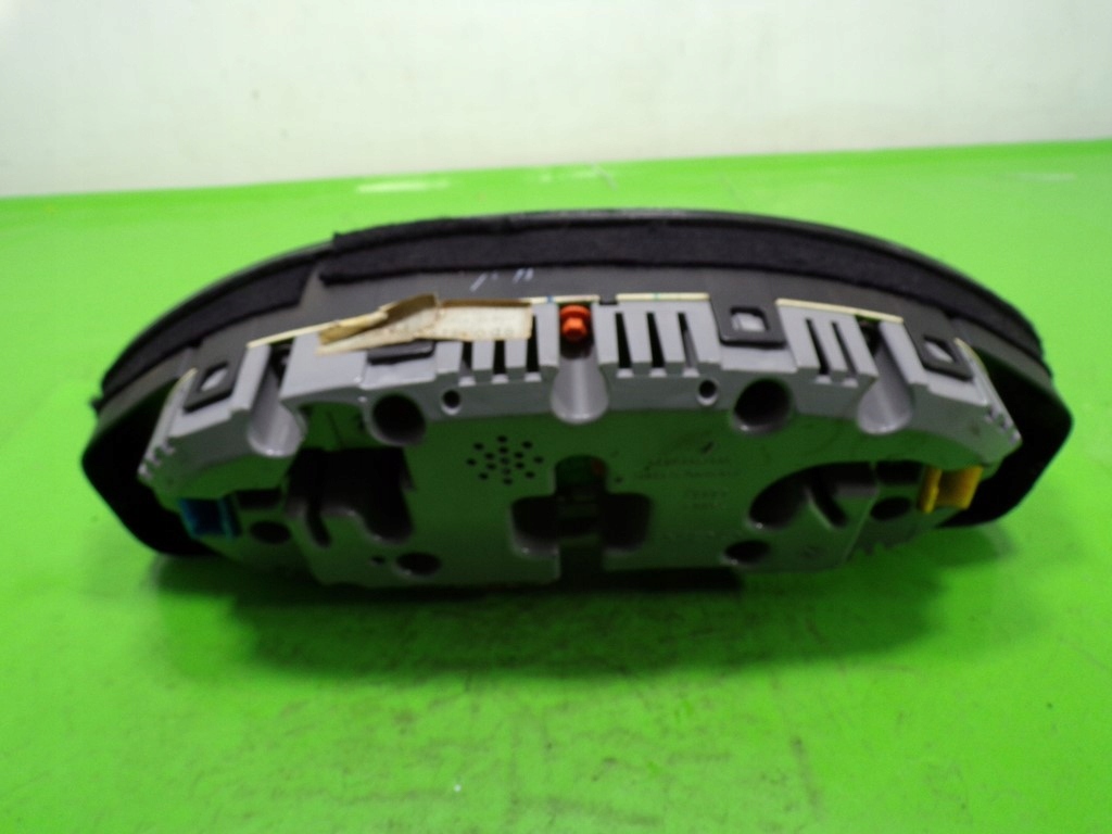 Audi a4 b5 счетчик приборы 8d0919272b в Украине