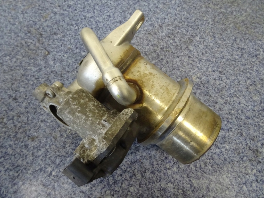 фото №1, Радиатор выхлопных газов клапан egr 04l131512ag audi a1 1.6