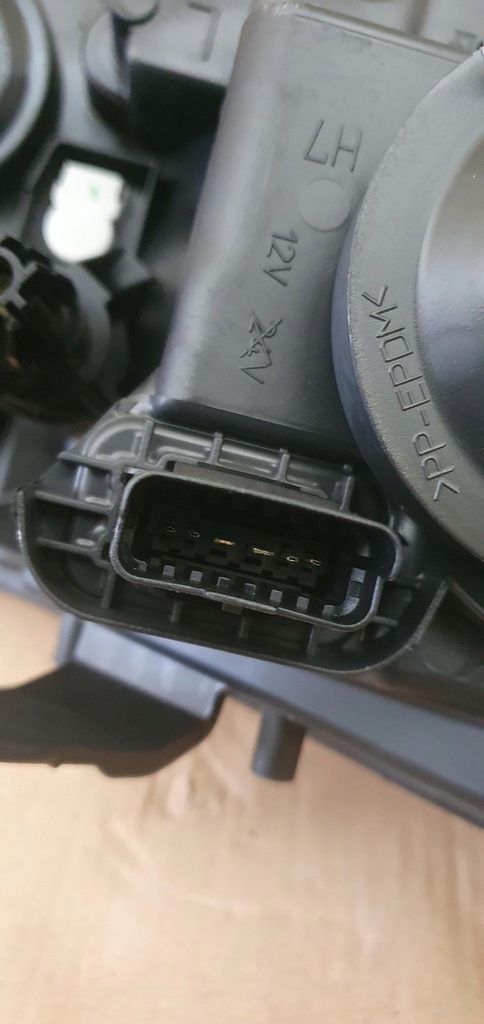 фото №6, Лампа левый перед передняя led dacia sandero ii lift 260609154r