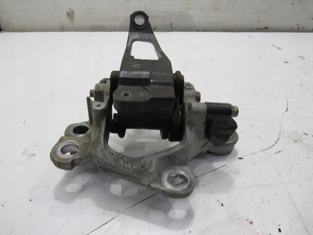 фото №1, Кронштейн подушка коробки mazda cx5 2.2