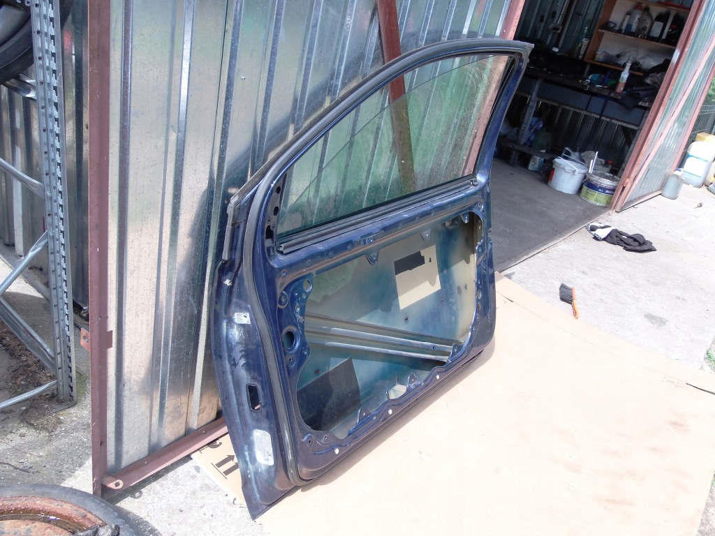 фото №10, Дверь стекло правое lb5n vw polo 9n iv 3 дверь