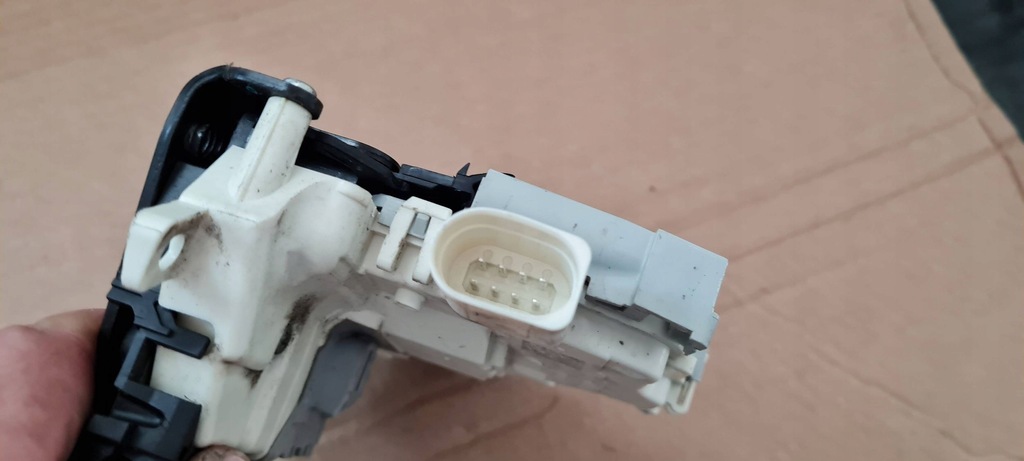 фото №7, A4 b9 8w lift замок двері лівий задня 4g0839015f 8pin a5 8w q5