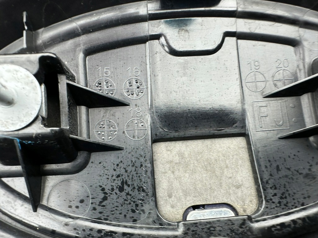 фото №15, Subaru forester sj iv 4 15-18r решётка радиатора решётка радиатора молдинг перед передний 91122sg090