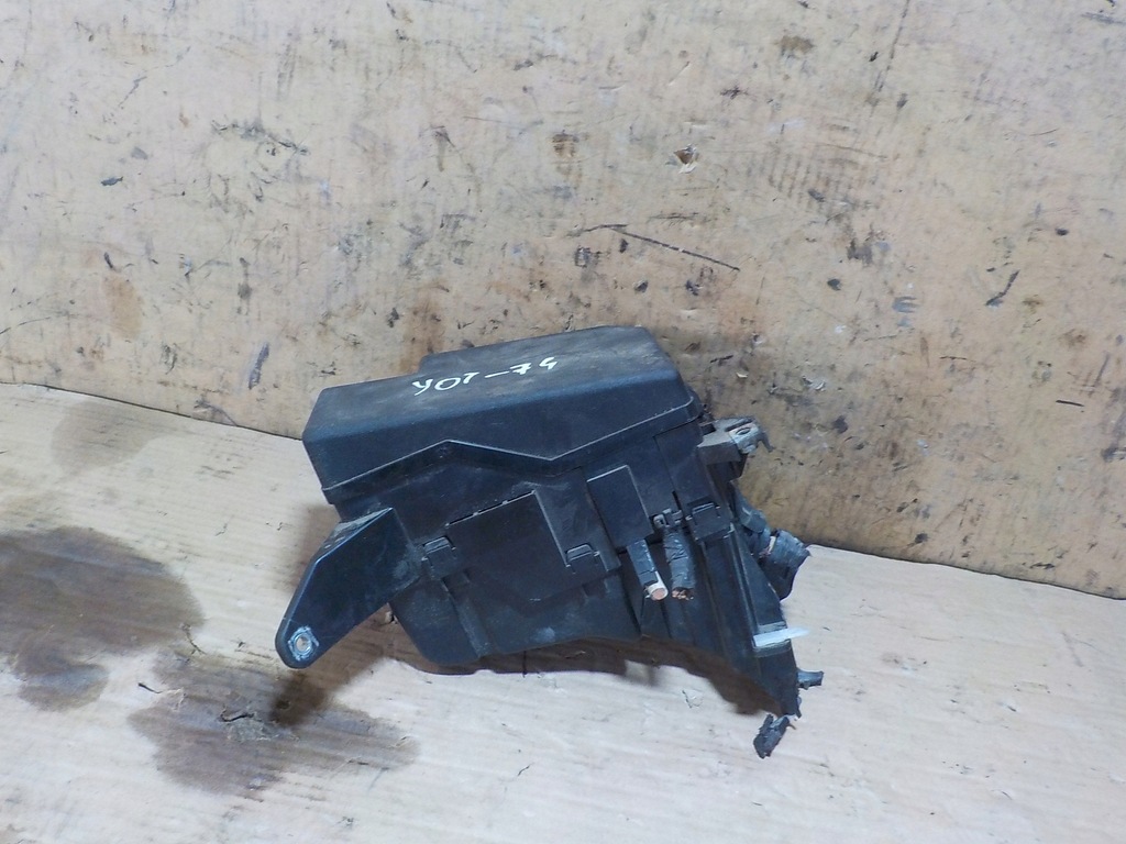 фото №1, Toyota rav4 iii коробка запобіжників