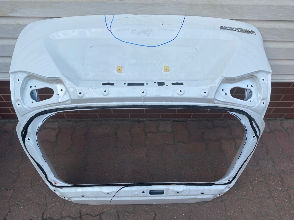 фото №3, Toyota yaris cross 21- крышка багажника задняя багажника