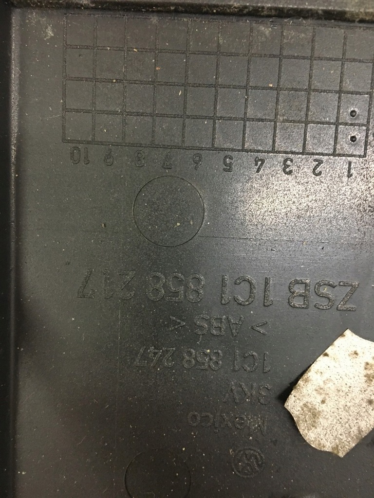 фото №14, Пластик защита консоли левая vw new beetle 1c1858217