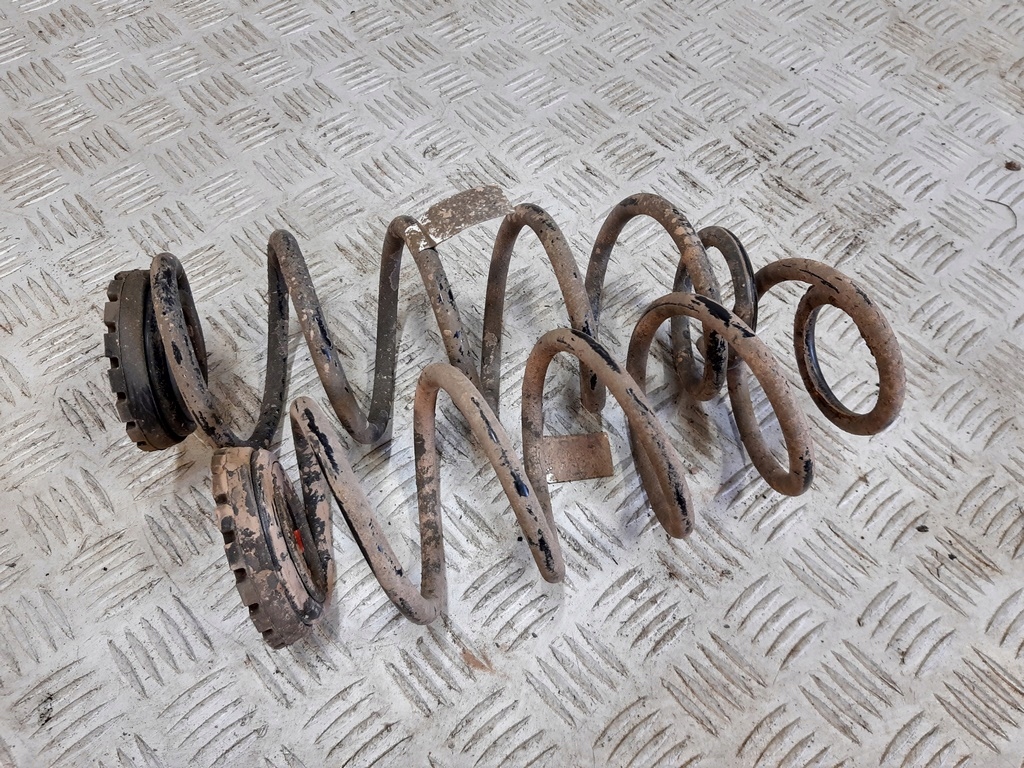 фото №1, Opel karl пружина пружини задня задня