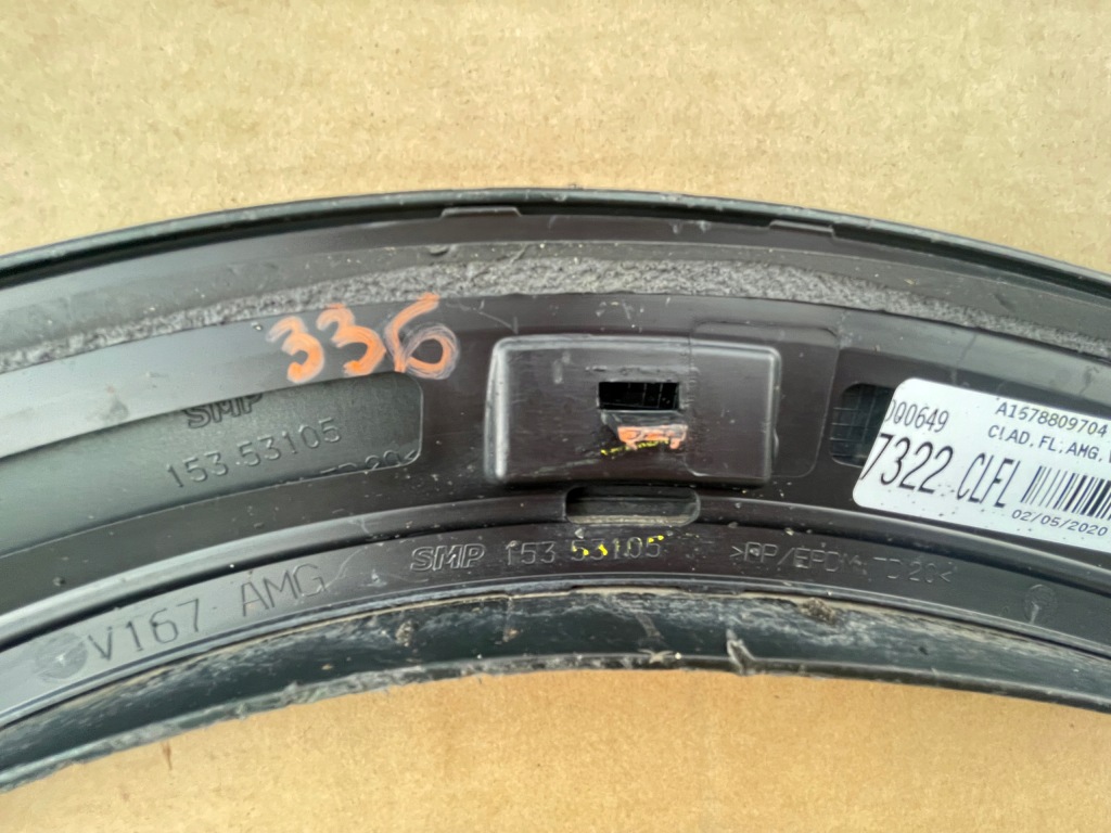 фото №10, Mercedes gle w167 amg левая молдинг крыла перед передняя