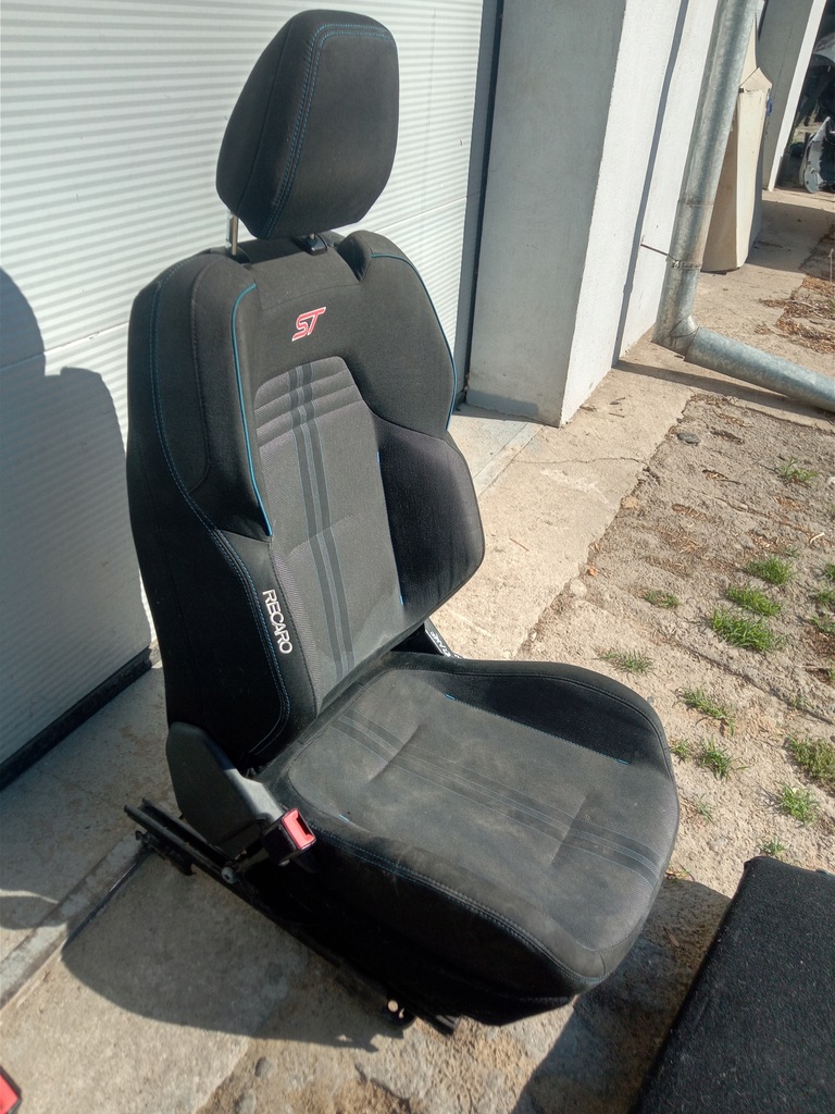 фото №10, Ford fiesta mk8 st сиденья заднее сиденье сиденья 3 d