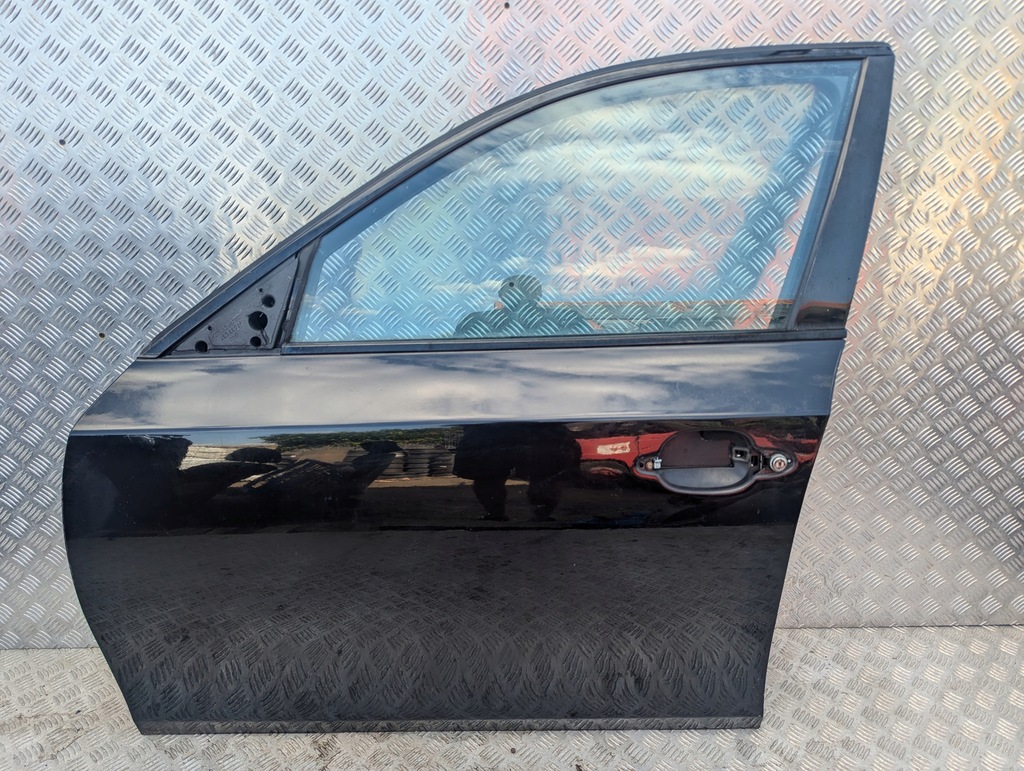 фото №1, Bmw e60 двері лівий перед чорні