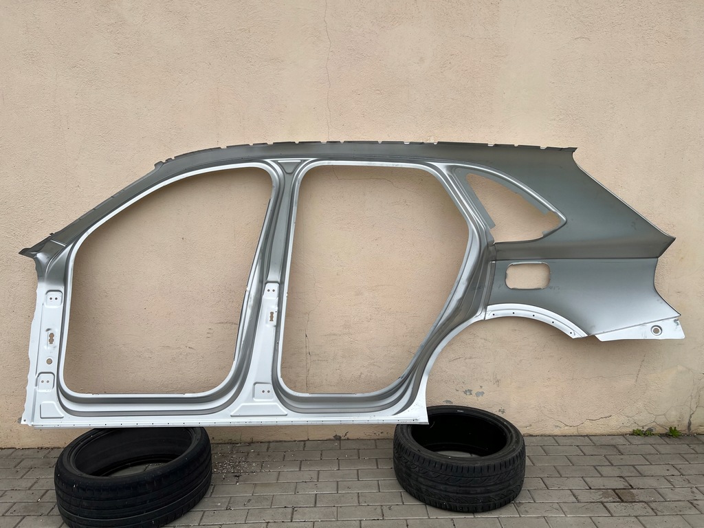 фото №6, Bentley bentayga lift 2020-2024 крила задня bok обшивка праве