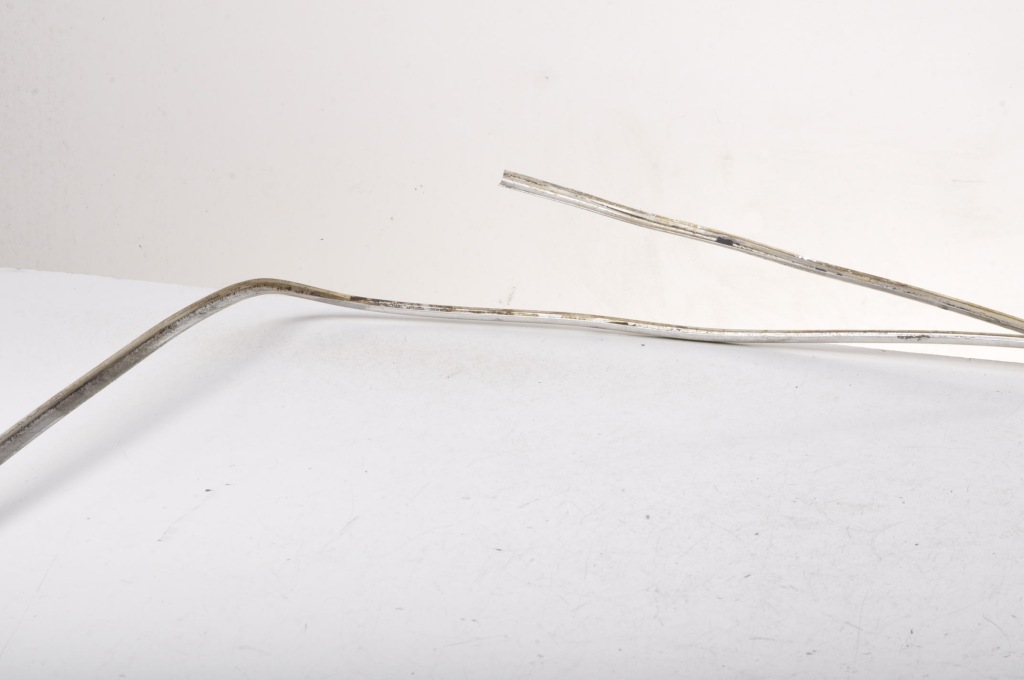 Bmw e24 молдинг стекло передней лобовое комплект Киев