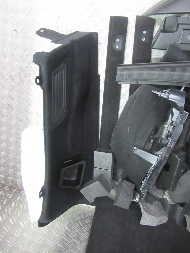 фото №4, Alfa romeo stelvio обивка багажника комплект