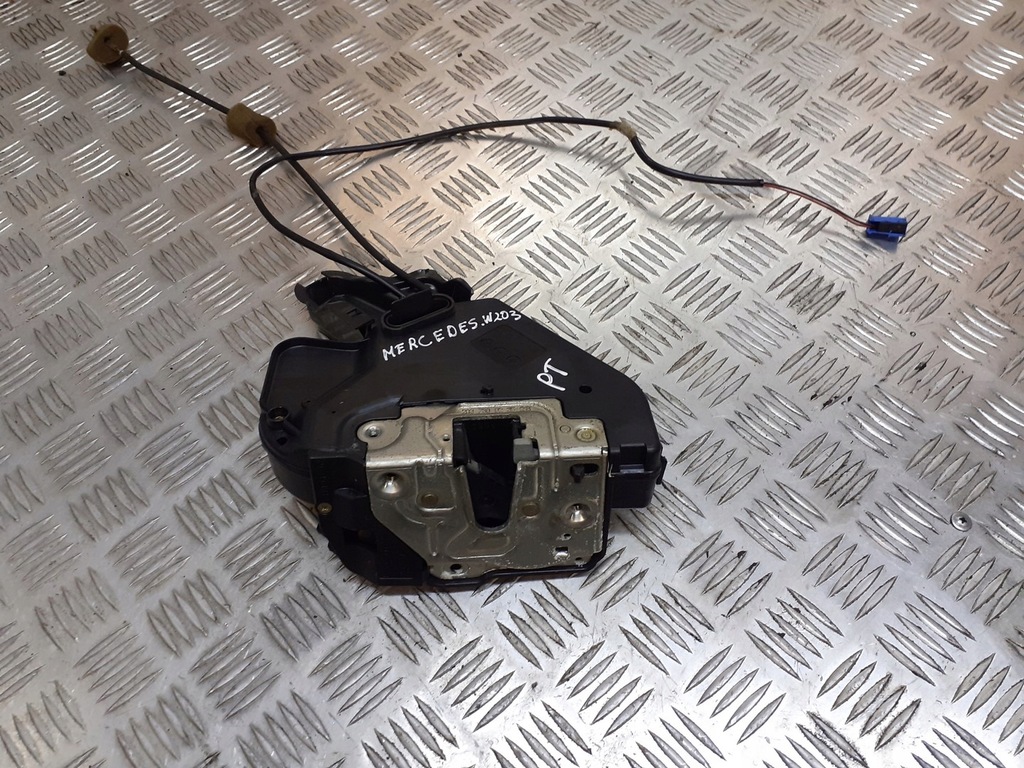 фото №1, Замок дверь правый задняя mercedes w203 2037300235