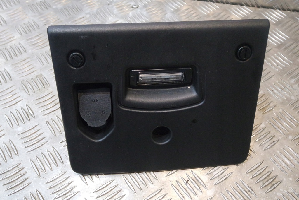 фото №1, Штекер zasilnia конвертер mclaren 570s 13a3874cp