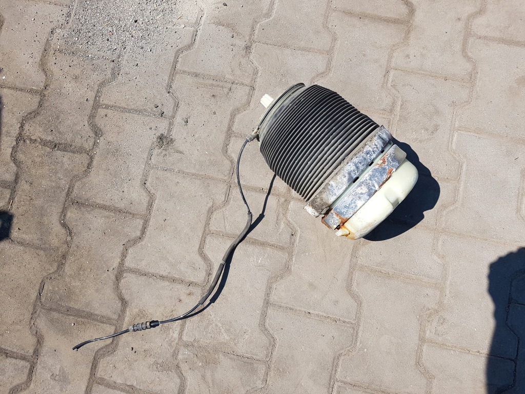 фото №1, Audi a6 c6 allroad подушка подвеска левая задняя