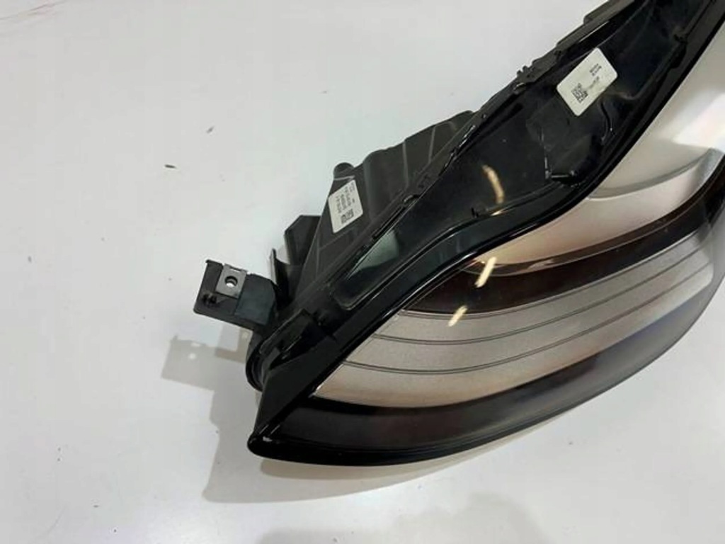 Tesla model 3 3 17-20 фара full led ліва перед Зі Шроту