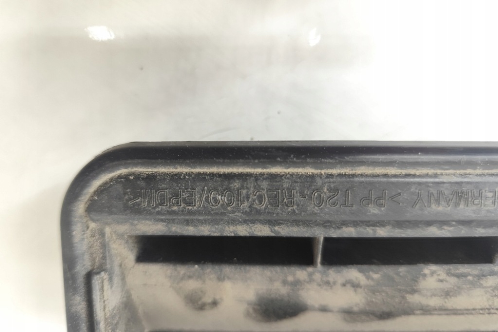 фото №11, Решётка вентиляции bmw 3 f30, f80 60829010 2.0l бензиновый 180kw 2012