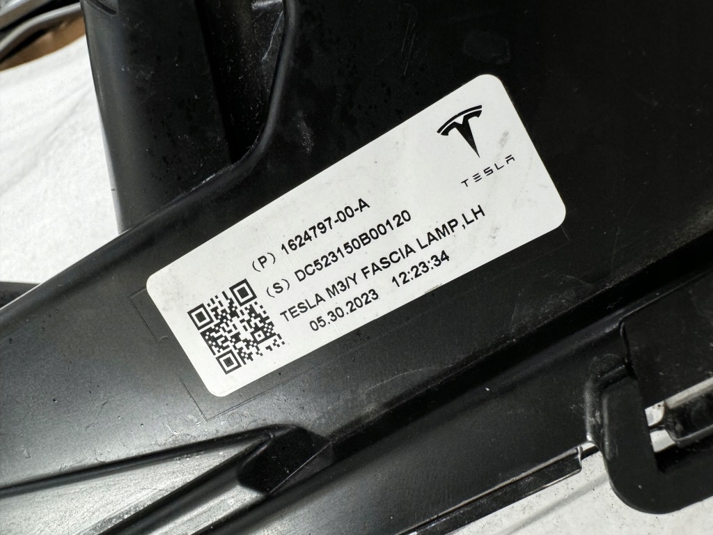 фото №3, Tesla 3 iii y лівий протитуманна фара