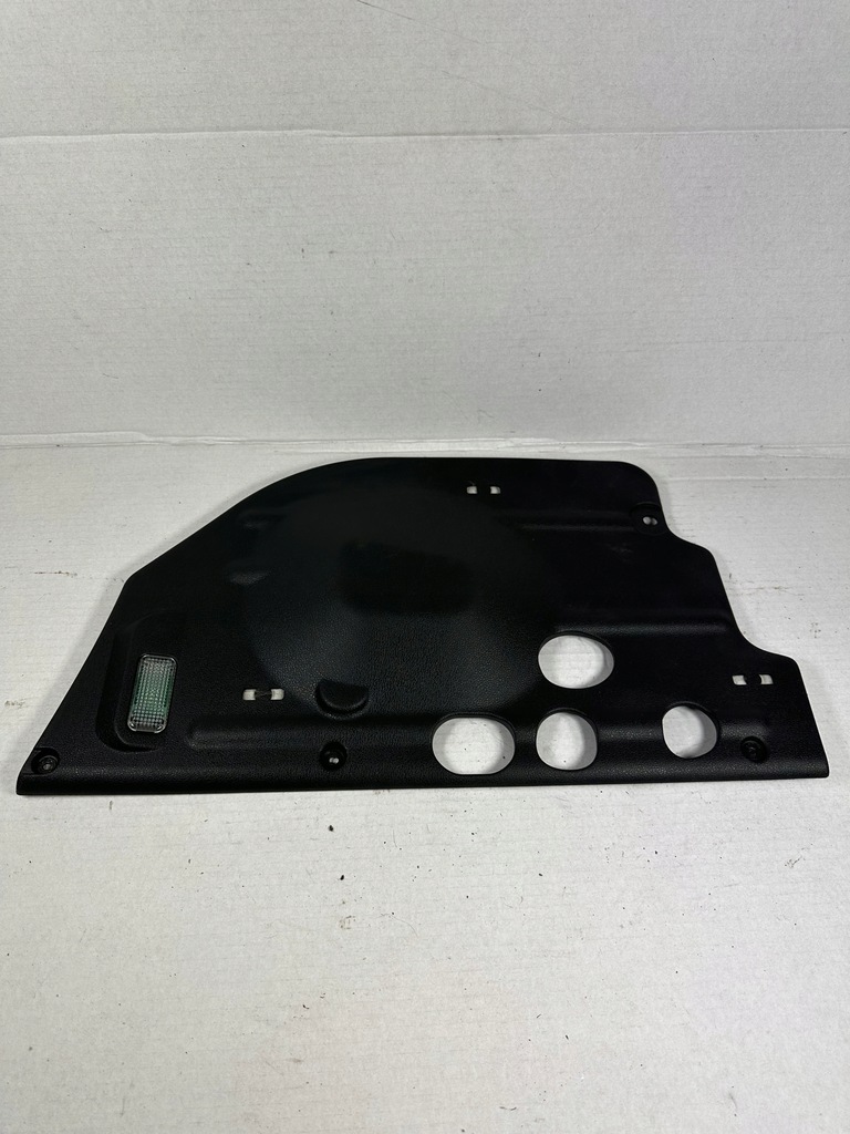 фото №1, Leon iii защита обивка нижняя правая 5f1863668a