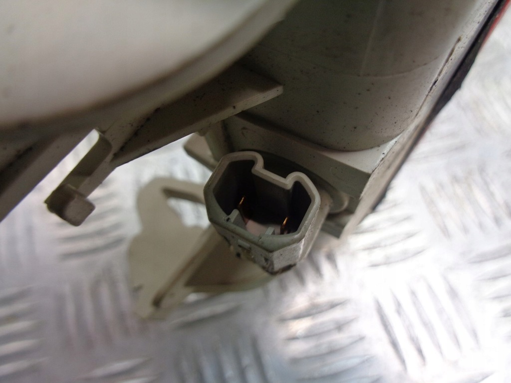 фото №2, Свет стоп-сигнал mazda 3 bk