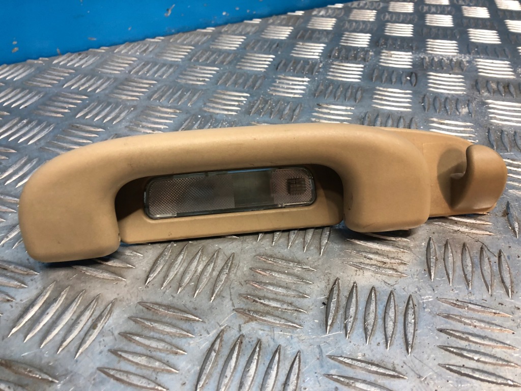 Купить Mercedes w251 long 05- ручка лампа потолочный бежевая a1648100151