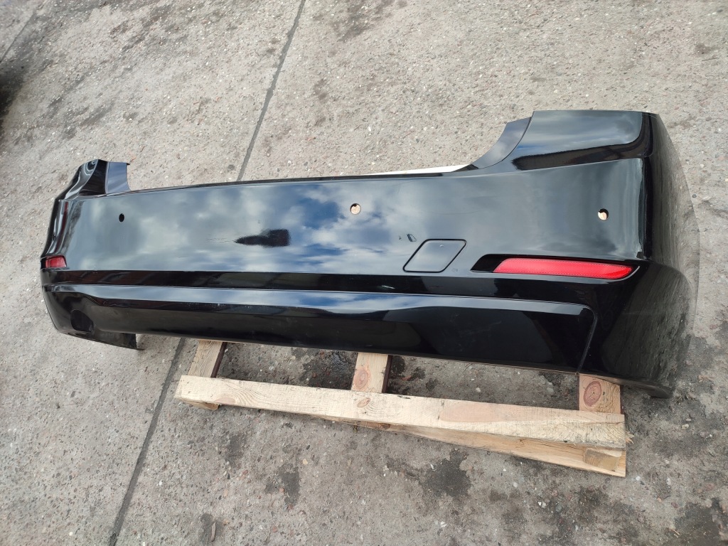 фото №1, Bmw f30 задний бампер 668 schwarz 2