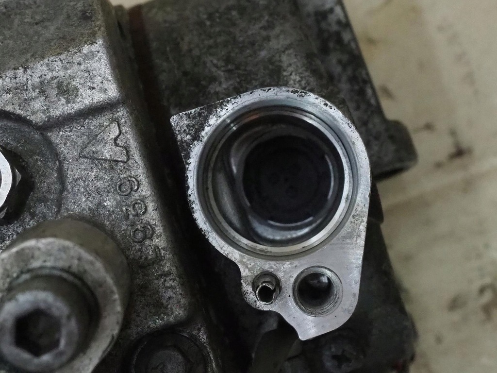 фото №6, Mercedes w221 w203 w211 компрессор кондиционера 0032308411