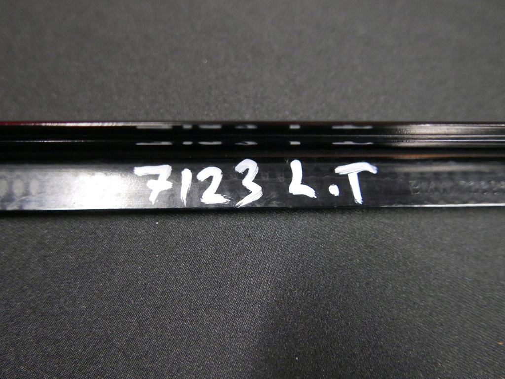 Bmw x5 f15 молдинг защита рамы стекло дверь левый задний  czarna 7289681 Цена