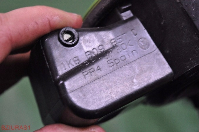 фото №10, Кришка заливної пального vw scirocco lift r 1k8809857c