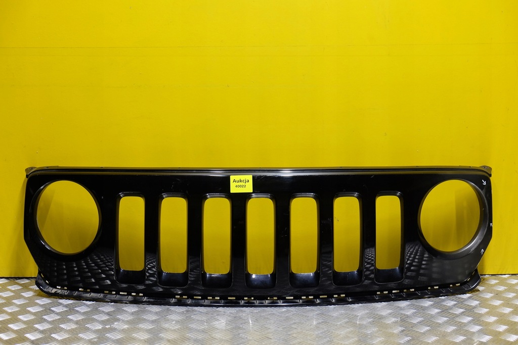 фото №1, Jeep patriot 2011 2012 2013 14 решётка радиатора решётка радиатора перед