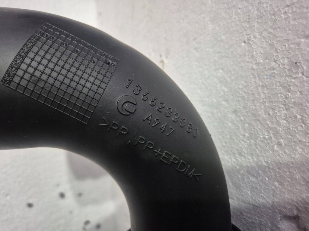 фото №6, Труба повітрозабірник повітря 1366233080 / 1367637080 citroen jumper фургон 2.2 d 08