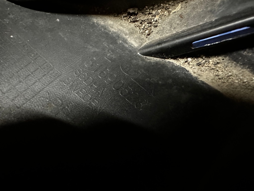 фото №15, Volvo v60 ii r-design kombi бампер задня задній