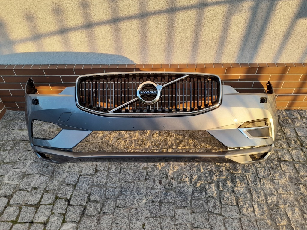 фото №1, Volvo xc60 ii 2017- бампер передний решётка радиатора