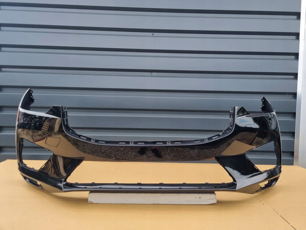 фото №1, Volvo xc60 ii r-design 2017- бампер перед оригинал a011