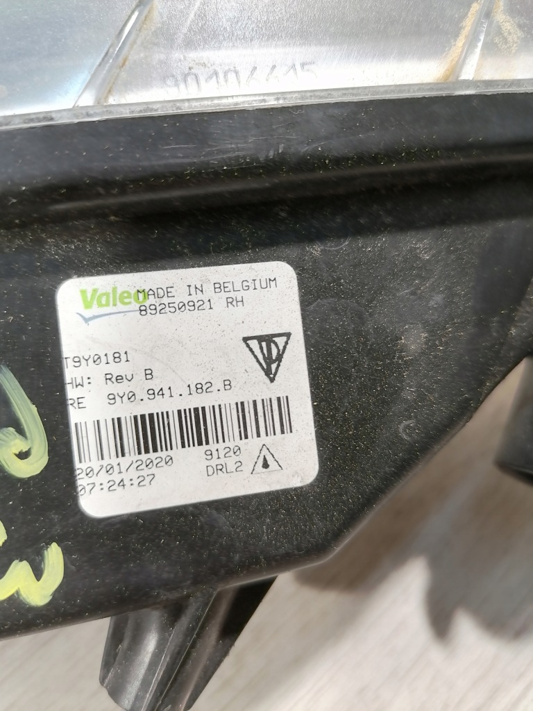 Porsche оригінальний номер 9y0941182b Ціна