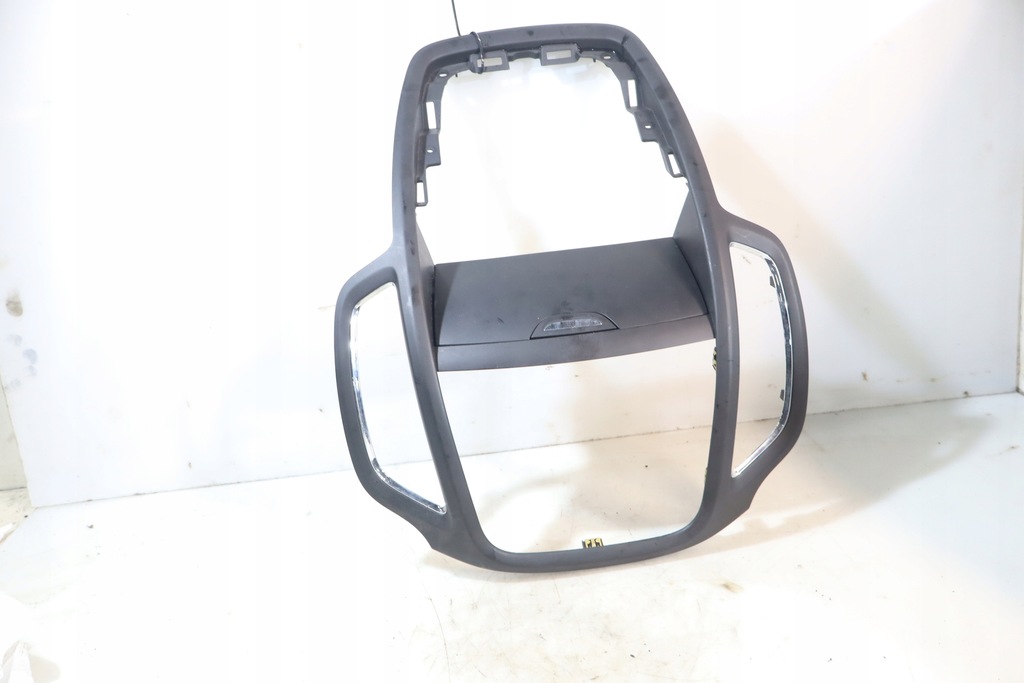 фото №2, Рамка корпус радио opel zafira c