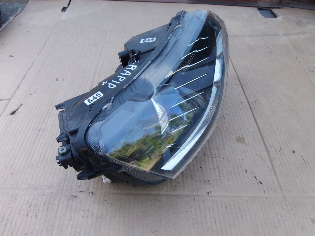 фото №5, Лампа правый перед 5jb941016c skoda rapid