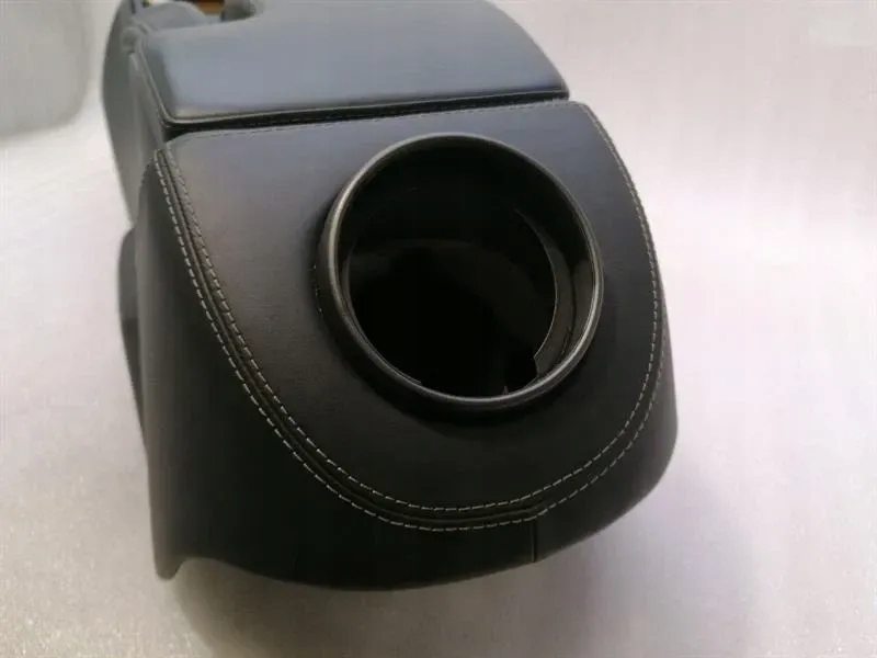 Ferrari 612 scaglietti armrest 66975600 центральный Доставка