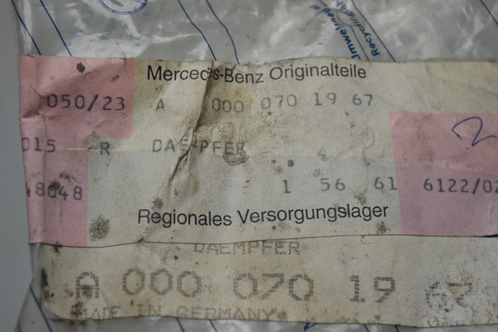 Mercedes w123 m102 200 крышка карбюратора pierburg Недорого