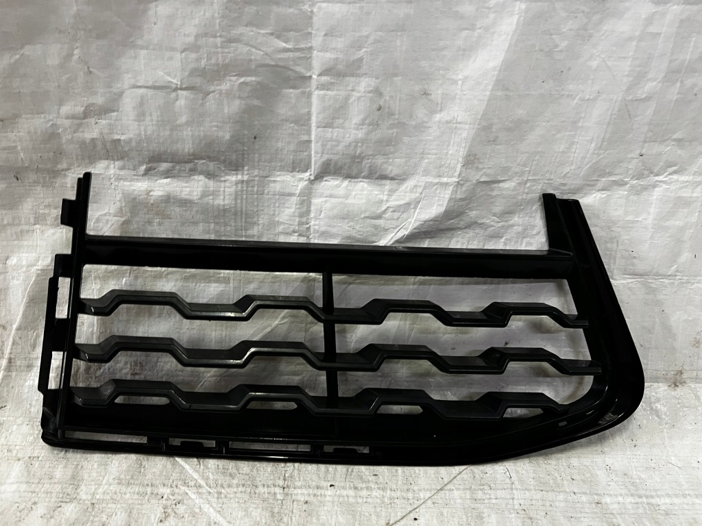 фото №1, Решётка радиатора бампера перед правая bmw 7 g11 51118061126