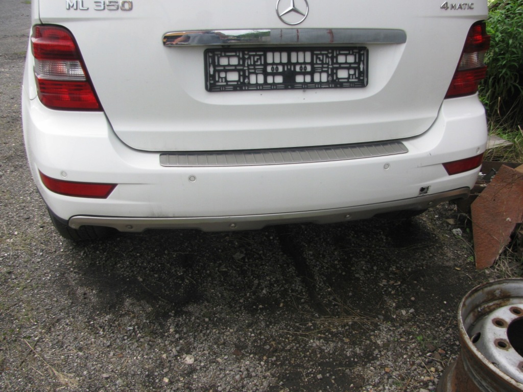 Купити Mercedes ml w 164 лампа ліва задня.