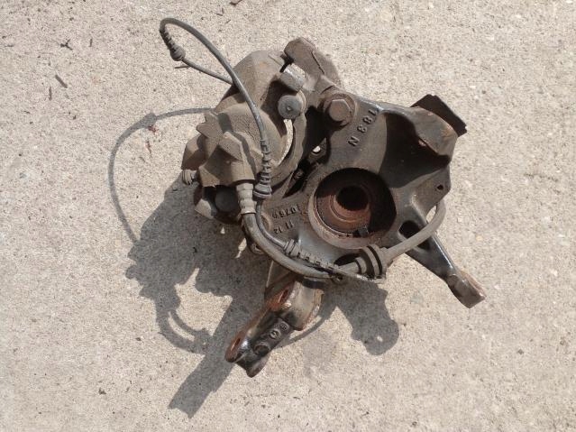 фото №3, Поворотный кулак левый перед renault scenic iii 1.4