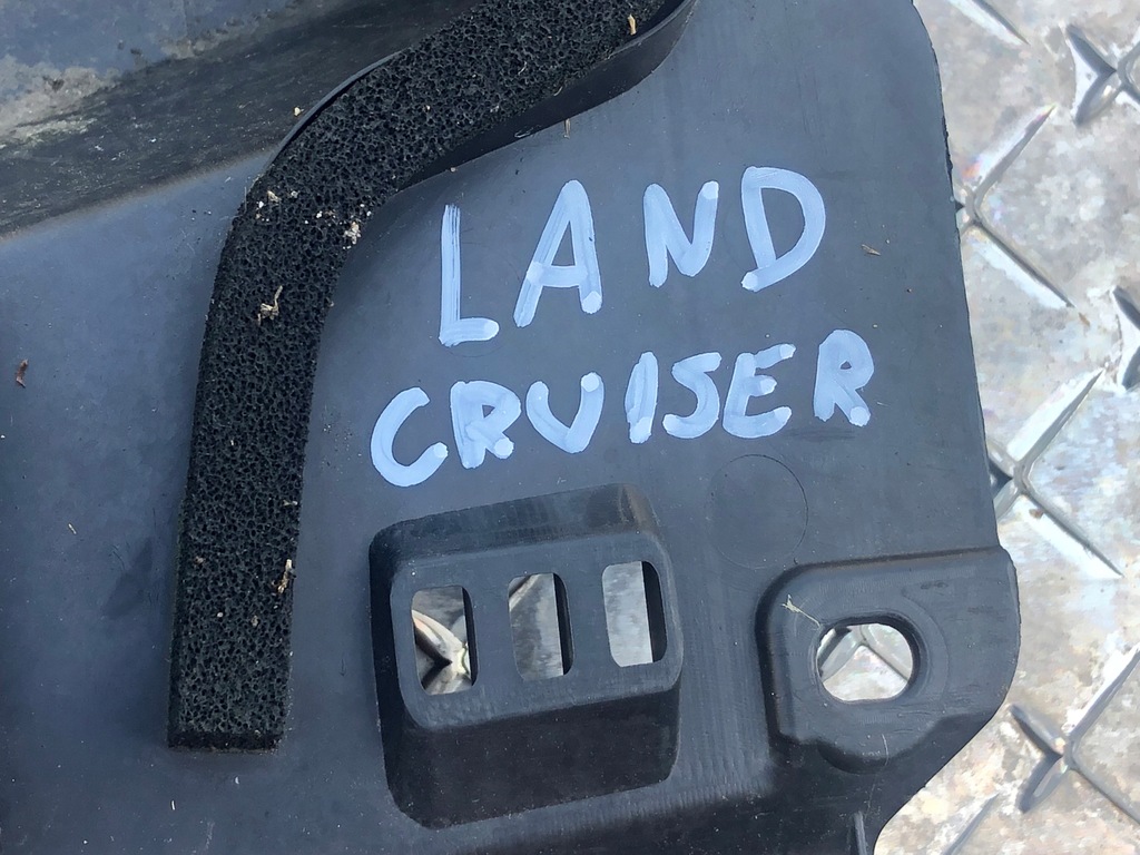 фото №9, Жабо toyota land cruiser 55708-60050