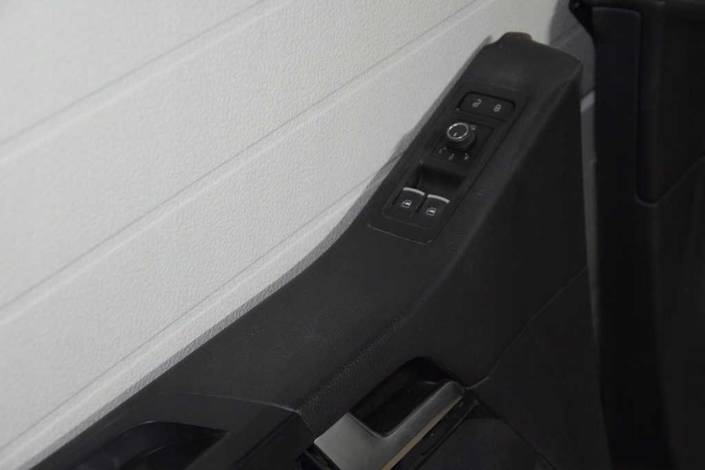 фото №4, Vw t6 multivan california обшивка обшивки дверні