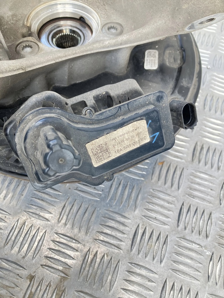 фото №6, Поворотный кулак задняя правая vw id.3 1ea505436m